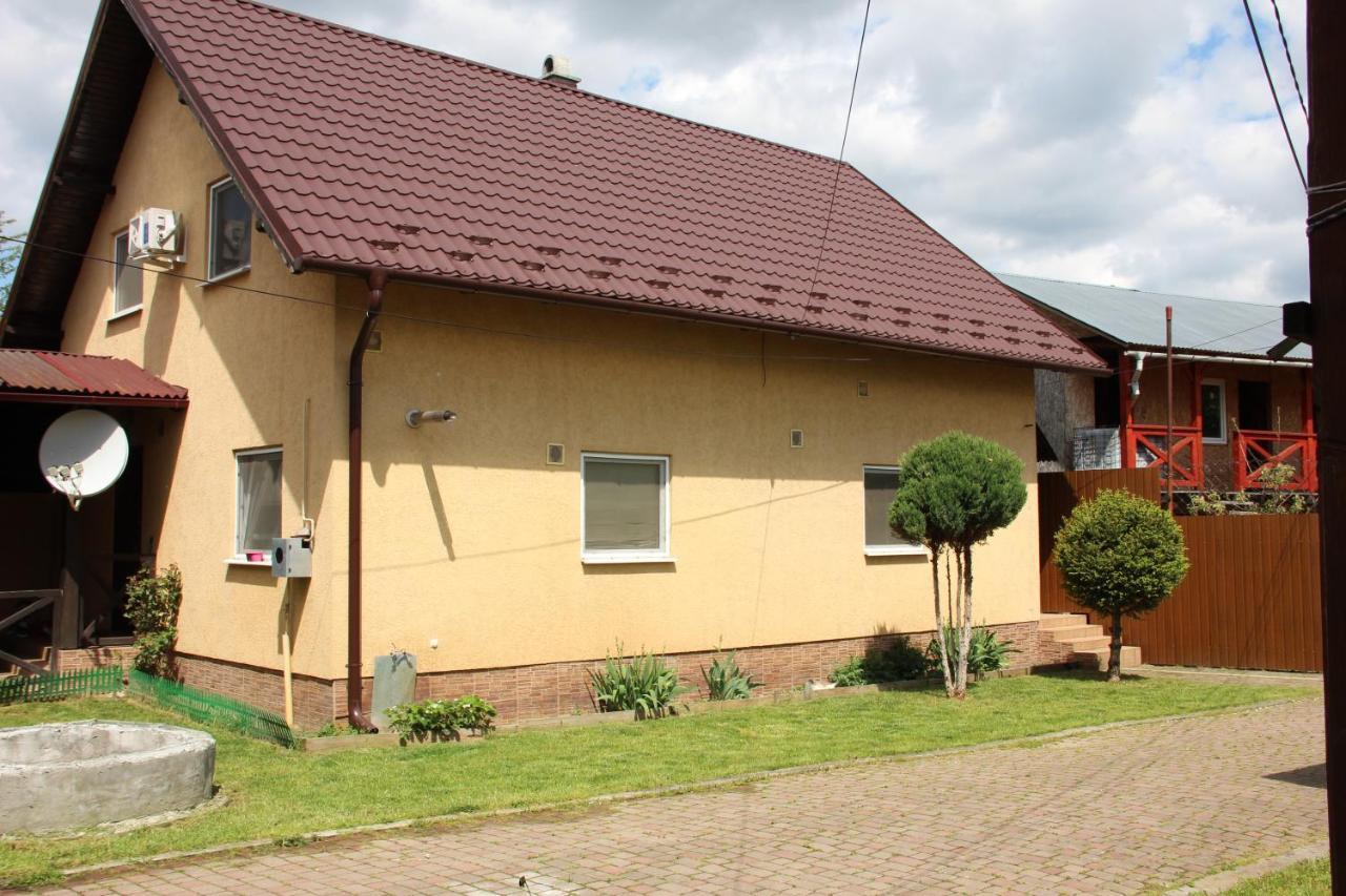 Apartamento Ріточка Beregovo Exterior foto